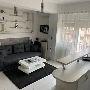 Apartament Militari, Bucureşti