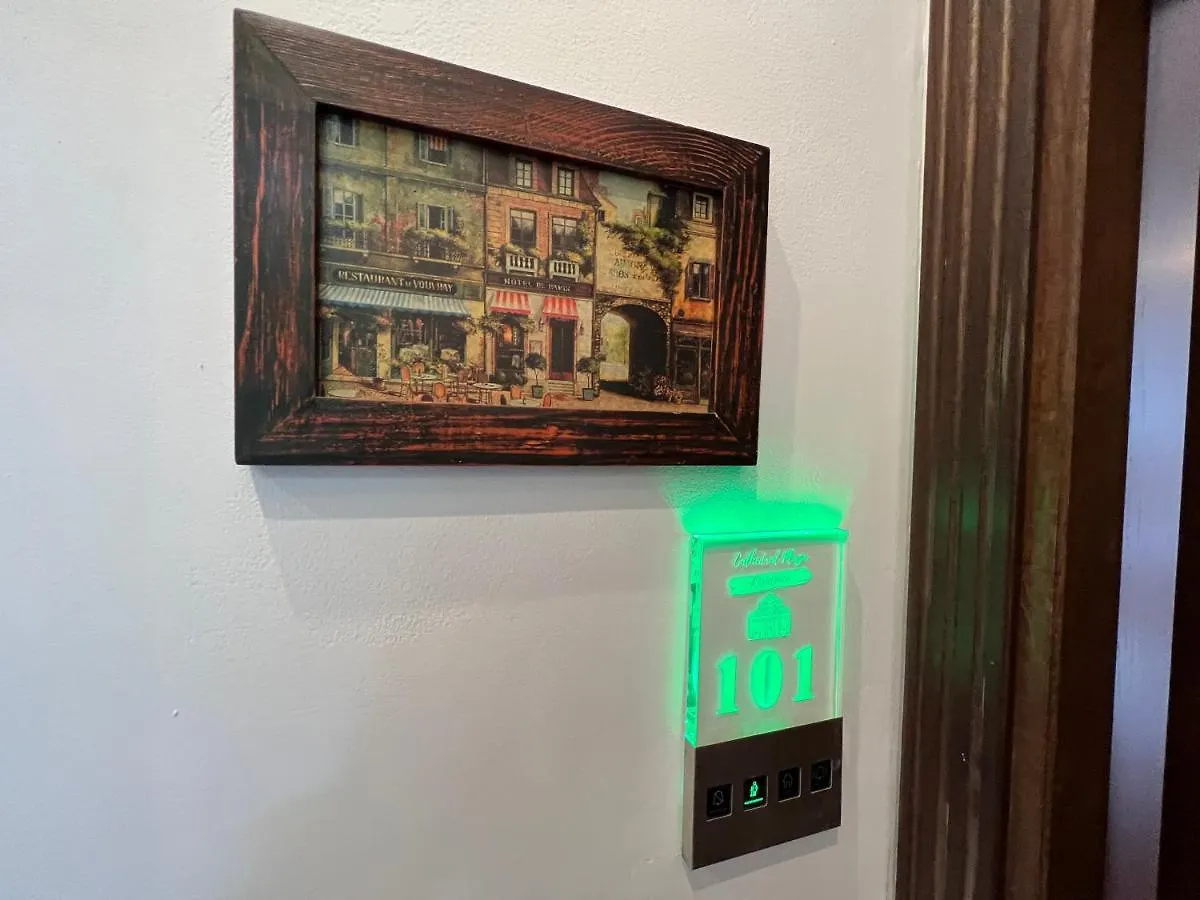 Hotel Boutique Cathedral Plaza Residences Room For Rent Downtown ブカレスト