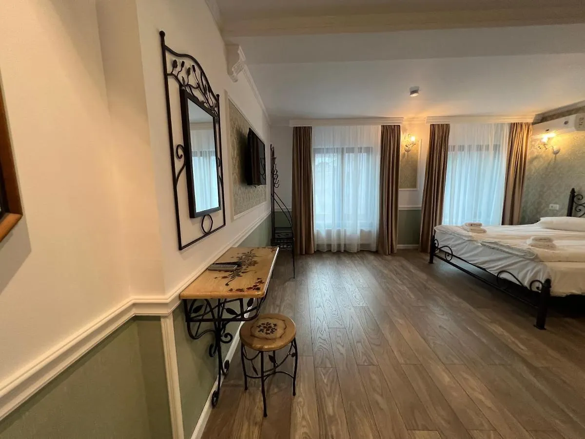 Hotel Boutique Cathedral Plaza Residences Room For Rent Downtown Bukarest