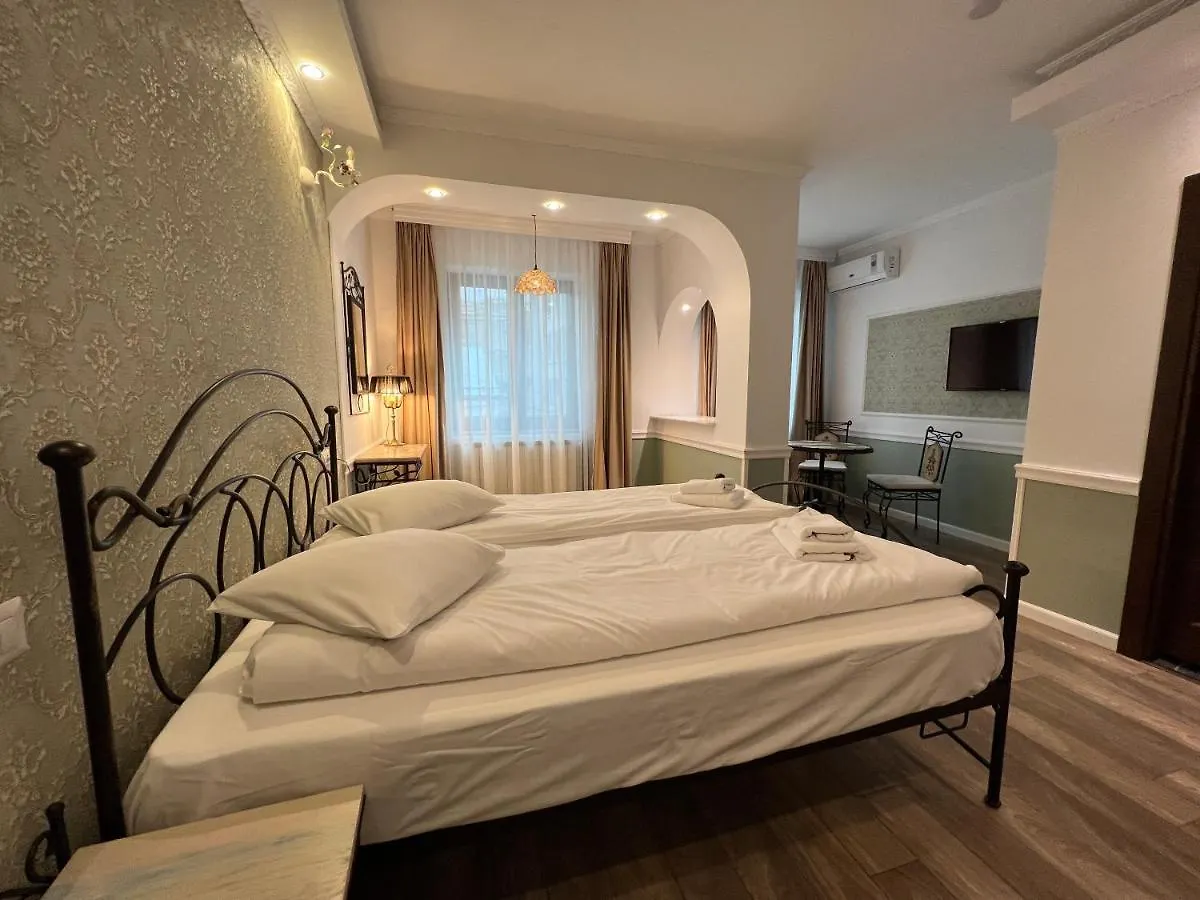 Hotel Boutique Cathedral Plaza Residences Room For Rent Downtown ブカレスト ルーマニア