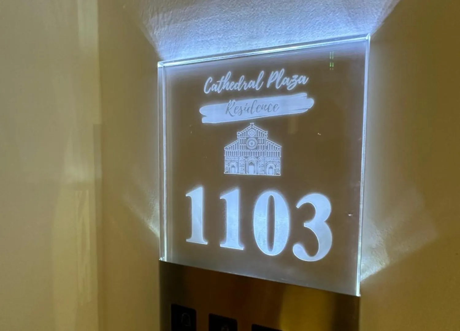 Hotel Boutique Cathedral Plaza Residences Room For Rent Downtown Bucharest Romania